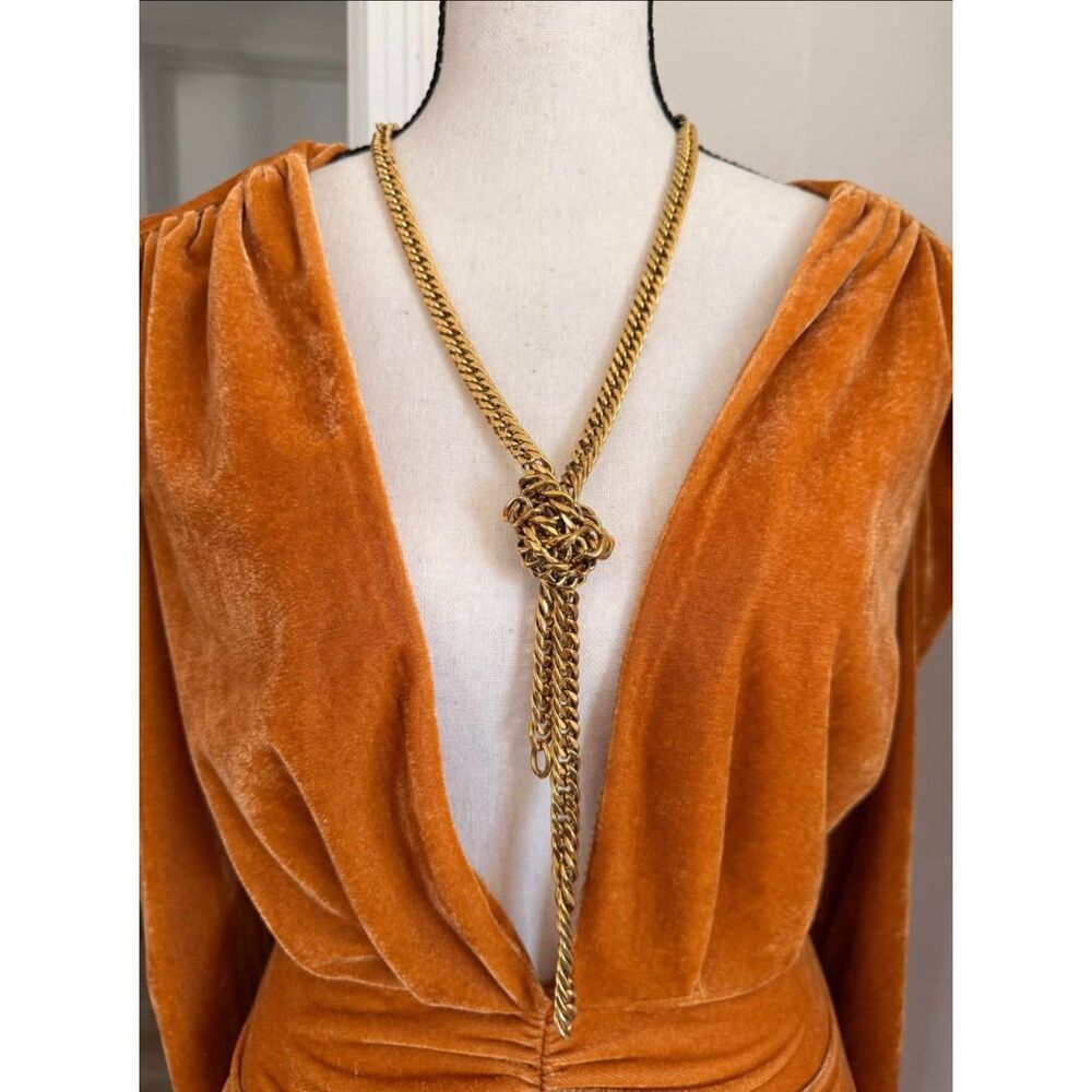 Knot Necklace - Gold, Mega PVD, waterproof (Brand New)